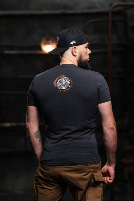 Футболка Break into 3WW