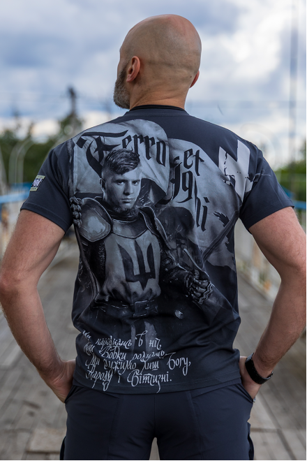 Футболка  ДА ВІНЧІ. В СТРОЮ!