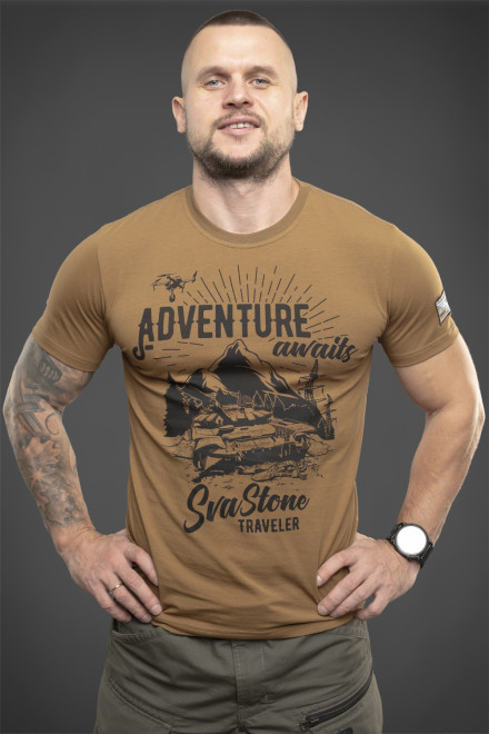 T-shirt Adventure Awaits