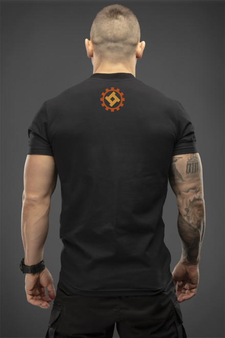 Футболка Mikhnovsky